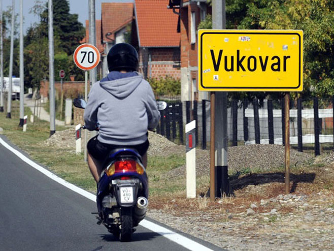 Vukovarski gradonačelnik protiv srpskih učenika
