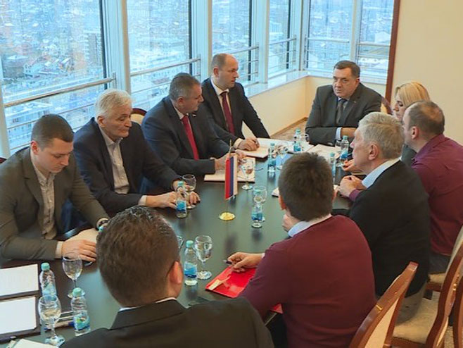 Kadrovska ukrštenica u Srpskoj - kome će pripasti direktorske fotelje? (VIDEO)