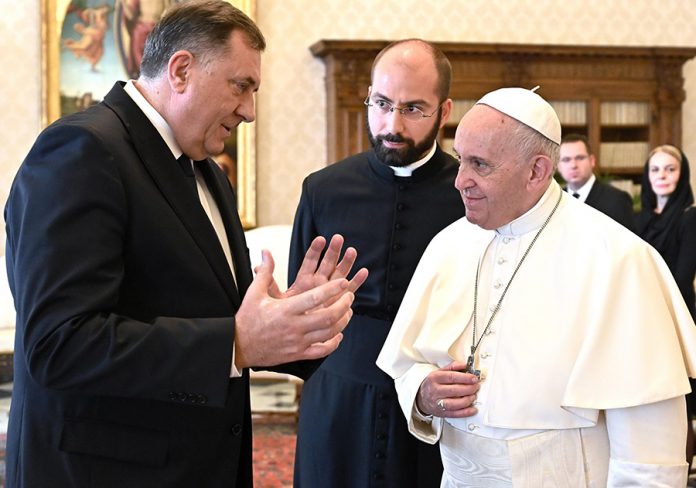 Pope Francis meets with Chairman of the Presidency of Bosnia and Herzegovina Milorad Dodik