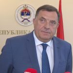 Dodik čestitao porodici sveštenika iz Zenice povodom rođenja trojki