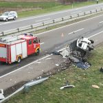 Kamion se zakucao u kombi, troje poginulo; Ljekari se bore za preživjele (FOTO/VIDEO)