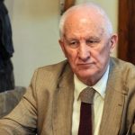 Bećković: Narod će odbraniti svoju crkvu ili nestati