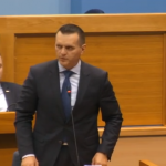 CIRKUSANT Stanivuković nasrtao na zvaničnike - nasrnuo i na ministra Lukača (VIDEO)
