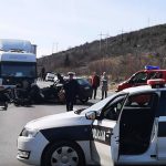 Vozilo podletjelo pod kamion, poginule MAJKA I KĆERKA (VIDEO)