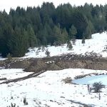 Narod blokirao mašine koje kopaju kanal na granici sa Srbijom (VIDEO)