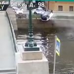 Pijani vozač NAKON BIJEGA od policije završio VISEĆI U AUTOMOBILU iznad rijeke (VIDEO)