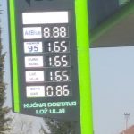 PO LITRU UZIMALI 0,40 KM Naftaši smanjuju cijenu goriva od kada im je država STALA NA PUT (FOTO)