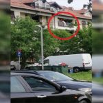 Žena skočila sa zgrade naočigled policije i vatrogasaca (VIDEO)