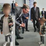 VUČIĆ DOBIO NEOBIČAN POKLON OD MALIŠANA: Predsednik na Instagramu otkrio i kome je namenjen FOTO