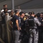 Snimak sinoćnih nemira u Bihaću: Sukob 500 migranata, policajac pucao