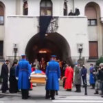 Pripadnici Garde prenijeli tijelo blažnopočivšeg patrijarha u Saborni hram (VIDEO)
