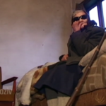 Prijedorčanka Milja Kaurin je u logoru ostala bez svih. U logoru je ostala i bez očiju! "Pljusnuše suze tuda k'o da me neko poli vodom..." (VIDEO)