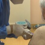 Revakcinacija starijih od 65 u Prijedoru (VIDEO)
