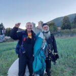 Vladika Јovan se spustio padobranom u manastir Đurđevi stupovi (VIDEO)