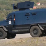 Albanci na Jarinje dovezli oklopnjak s puškomitraljezom