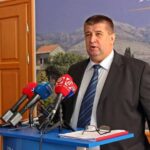 "OGAVNA POLITIKA I LICEMJERSTVO" Vučurević poručio da je nekolicina nedoraslih političara zarobila PDP