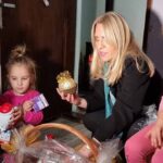 Željka Cvijanović posjetila sedmočlanu porodicu Jelisavac u Brezičanima: Djeca su budućnost Srpske