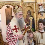 Mitropolit Joanikije: Crkva ne dijeli narod na Srbe i Crnogorce i ne gleda ko kojoj partiji pripada (VIDEO)