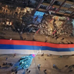 SRPSKA TROBOJKA DUGA 250 metara razvijena u Sjevernoj Mitrovici (VIDEO)