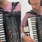Na dvije harmonike: Milan Tegeltija zasvirao poznati hit (VIDEO)