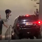 NEVJEROVATNO Autom krenuo niz stepenice banjalučke Tržnice (VIDEO)