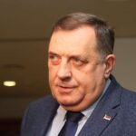 "Moja najveća radost je kad sam s porodicom" Dodik uz muziku uživo i rakiju proslavio rođendan zeta Pavla (FOTO)