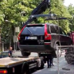 Pauk odvezao Vukanovićev automobil (VIDEO)