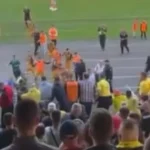 Uznemirujuće /Utakmica prve lige: Masovna tučnjava i haos u Banovićima (VIDEO)