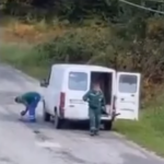 "Izbrišete ovo da nam se svijet ne smije" Snimak asfaltiranja u BiH postao hit na društvenim mrežama (VIDEO)