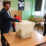 Predsjednik Ujedinjene Srpske glasao u Banjaluci (FOTO)