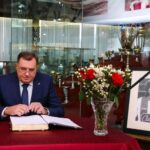 Dodik se upisao u knjigu žalosti povodom smrti Siniše Mihajlovića
