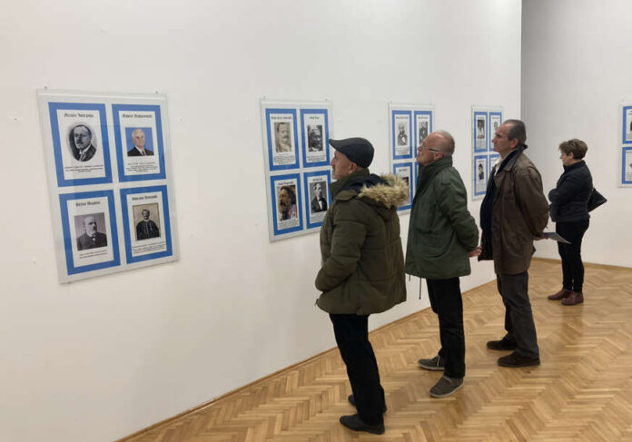Приједор - отворена изложба фотогр