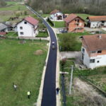 Nastavak radova na asfaltiranju u zaseoku Marčetići (FOTO)