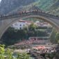 Počasni skok sa Starog mosta za Dodika i patrijarha Porfirija (FOTO/VIDEO)