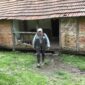 Mještani Gornjeg Jelovca pomažu demobilisanom borcu (VIDEO)