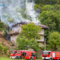 (FOTO) Krov potpuno izgorio: Izbio POŽAR NA PORODIČNOJ KUĆI kod Prijedora