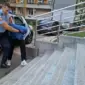 Muškarac koji je prijetio sudiji sproveden u tužilaštvo (VIDEO)