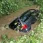 Herojski podvig policajaca: Iz nabujale rijeke spasili vozača šarana