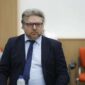 (FOTO) Malo skener, malo ručno brojanje: Član CIK BiH otkrio da će se REZULTATI GLASANJA porediti i zatim donositi “adekvatne odluke”