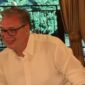 (VIDEO) „Idem preko zemlje Srbije“ Vučić objavio snimak iz kafane, mikrofona se uhvatila i ministarka Đedović