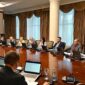 Vlada Srpske daje 200 KM za produženi boravak djece, penzionerima do 120 KM pomoći