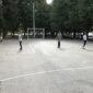 DONACIJOM IZ SRBIJE OBEZBIJEĐENI KOŠEVI I GOLOVI ŠKOLSKOG IGRALIŠTA NA PEĆANIMA