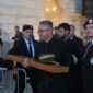 Darko Mladić donio očeva odlikovanja i šapku (FOTO)